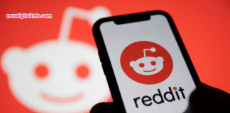 Reddit down status screen showing outage issue