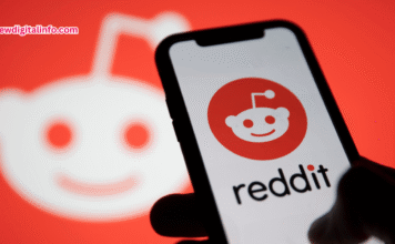 Reddit down status screen showing outage issue